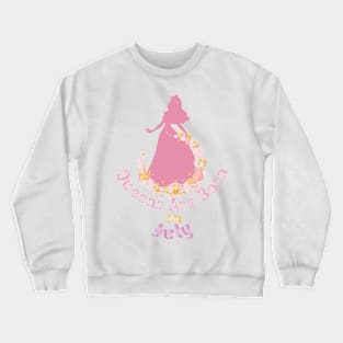 Queens Birthday in July Vintage  Essential Birthday Gift T-Shirt Crewneck Sweatshirt